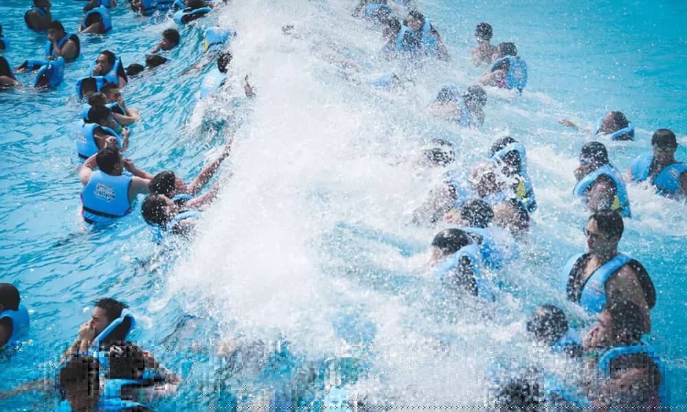 阿拉的海海啸池