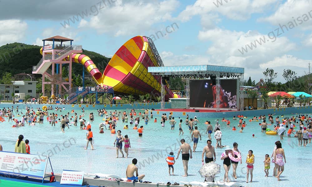 浙江宁波东钱湖水上乐园大喇叭、造浪池