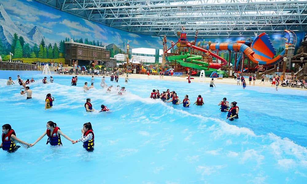 融创文旅城温泉水乐园造浪池 融创文旅城温泉水乐园造浪池