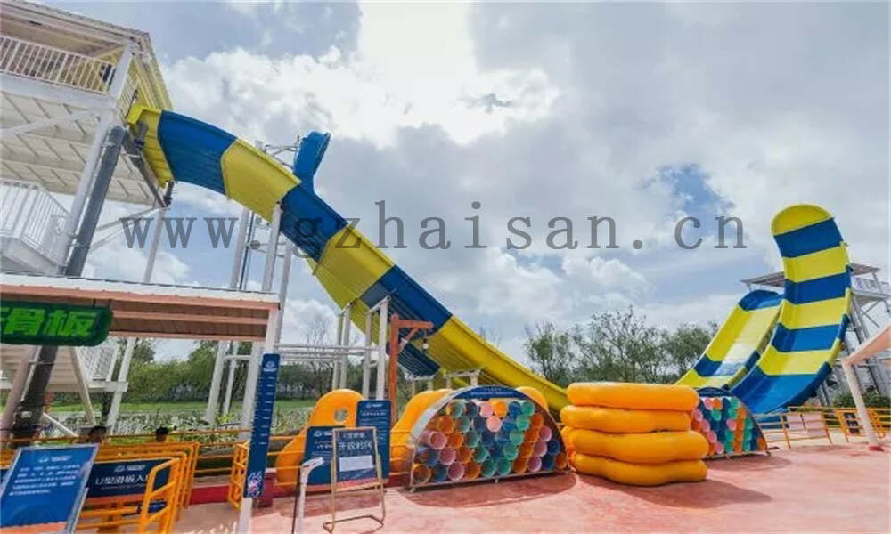 水上滑梯厂家直销，打造刺激水上乐园，亲子欢乐尽在其中